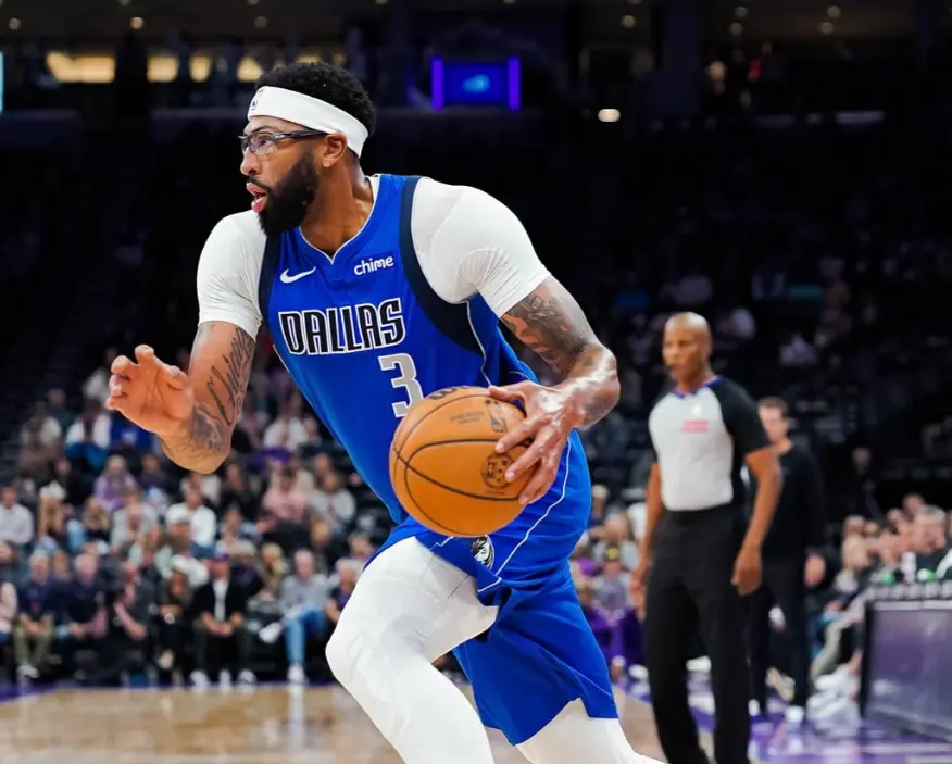 他在侧翼时, 至于湖人二, 克里斯蒂和 他在侧翼时, 至于湖人二, 克里斯蒂和