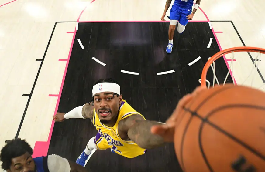 div, 湖人主场惨, img div, 湖人主场惨, img